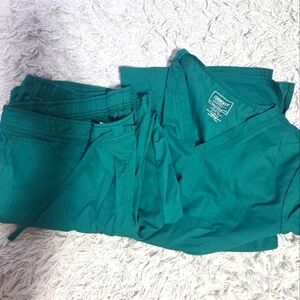 Cherokee GREEN Scrubs Set